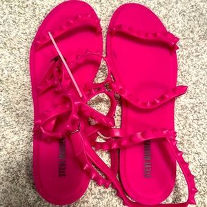 Great condition Hot pink Steve Madden sandals